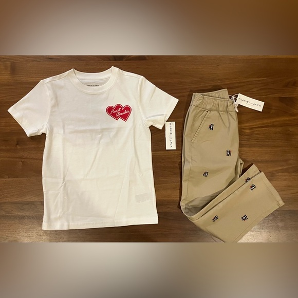 NWT - White Heart Logo T-Shirt and French Bulldog Pants Set by Janie and Jack - Picture 1 of 7